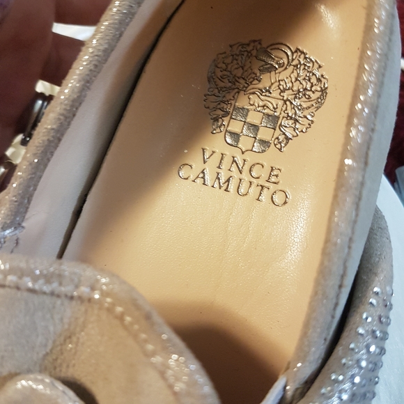 VINCE CAMUTO VC-BARITA SZ 6M TAN METALLIC SUEDE LOOK BLING SlipOn Sneaker - Picture 8 of 17